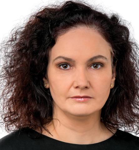 Eva Karabeg Eva Karabeg