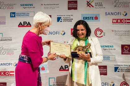 Die goldene Medienlöwin ging in diesem Jahr an Petra Stuiber, stellvertretende Chefredakteurin der Tageszeitung „Der Standard“, Bild: APA-Fotoservice/Jacqueline Godan